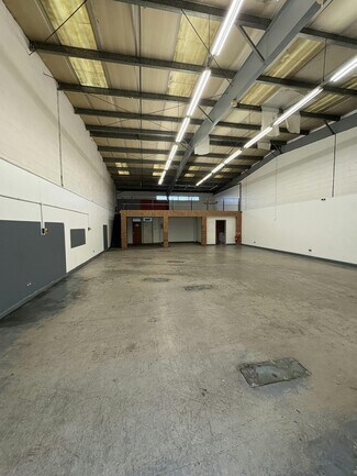 Plus de détails pour Dadford Rd, Silverstone - Industriel/Logistique à louer