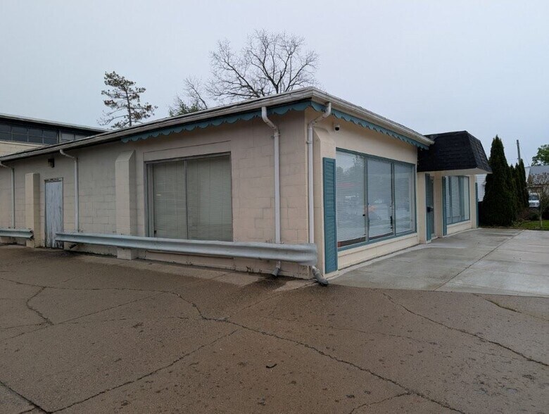 117 W Chicago St, Coldwater, MI à vendre - Photo de l’immeuble – Image 2 sur 5