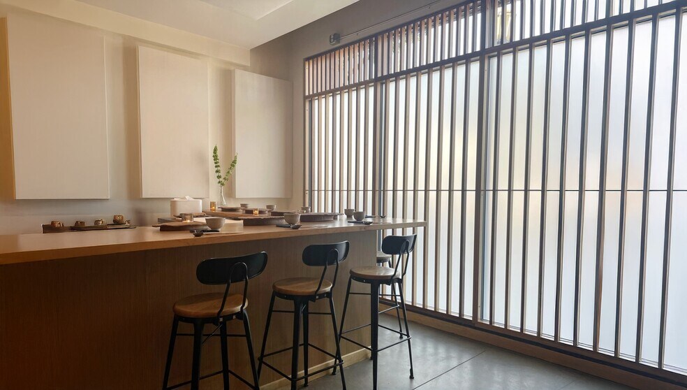 771 N Virgil Ave, Los Angeles, CA à louer - Photo de l’immeuble – Image 1 sur 6