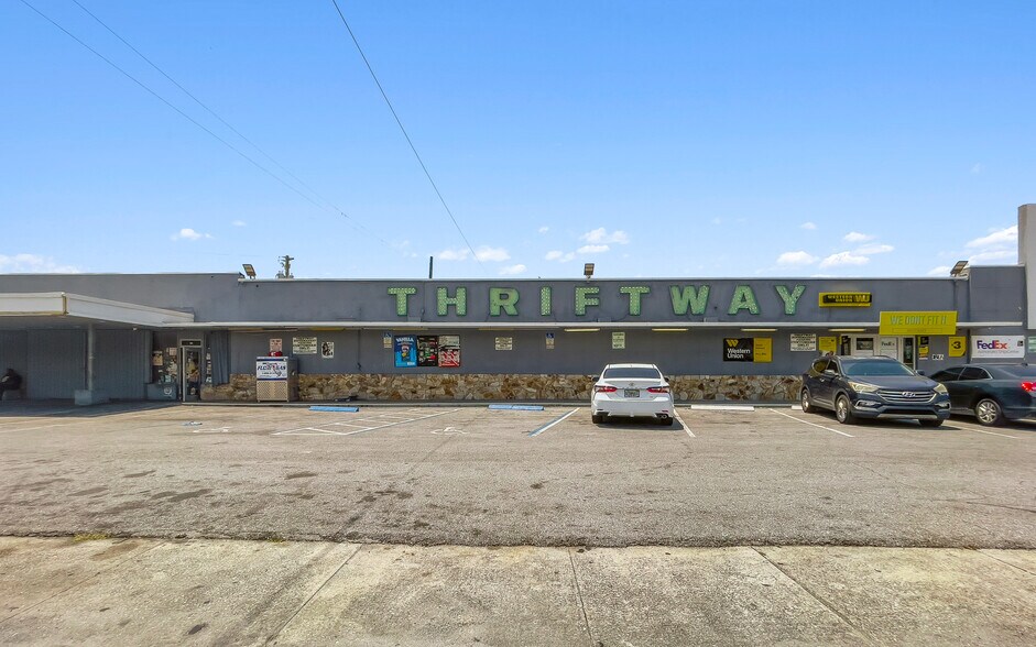 181 Rardin Ave, Pahokee, FL à vendre - Photo de l’immeuble – Image 2 sur 14
