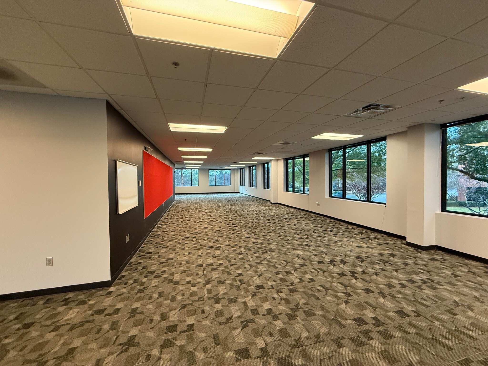 136 Fairview Rd, Mooresville, NC à louer Photo intérieure– Image 1 sur 10