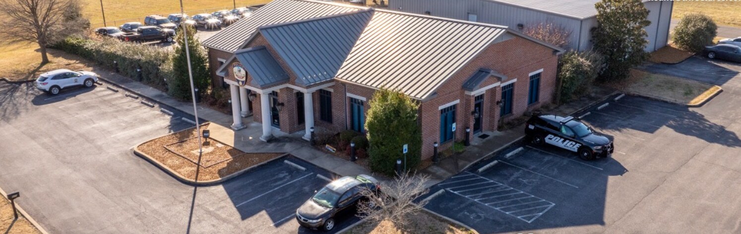 900 S Commonwealth Dr, Mayfield, KY à vendre Photo principale– Image 1 sur 7