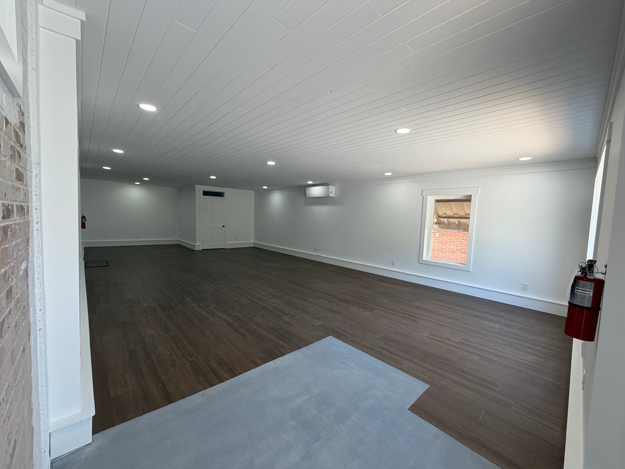 139 W 2nd St, Rutherfordton, NC à louer Photo intérieure– Image 1 sur 1