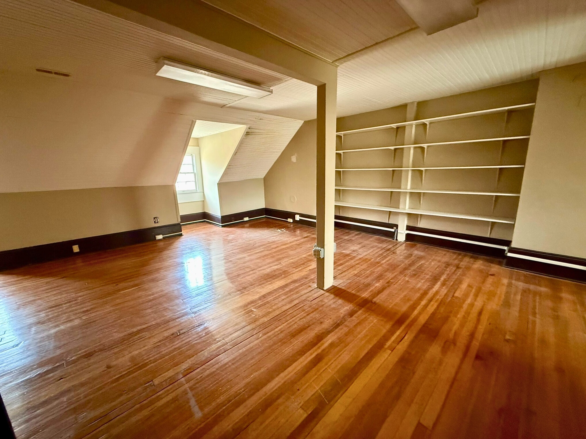 840-848 W 4th St, Winston-Salem, NC à louer Photo intérieure– Image 1 sur 3