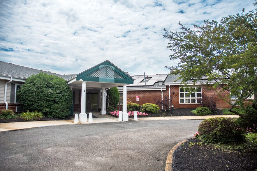 94 Stevens Rd, Toms River, NJ à louer - Photo de l’immeuble – Image 2 sur 15