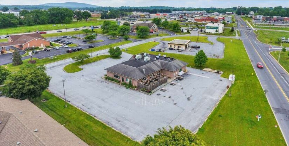 6 Tristan Dr, Dillsburg, PA à vendre - Photo principale – Image 1 sur 7