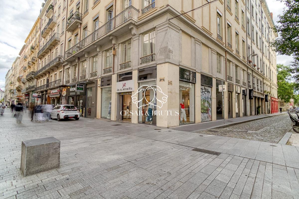 Local commercial dans Lyon à vendre Photo de l’immeuble– Image 1 sur 2
