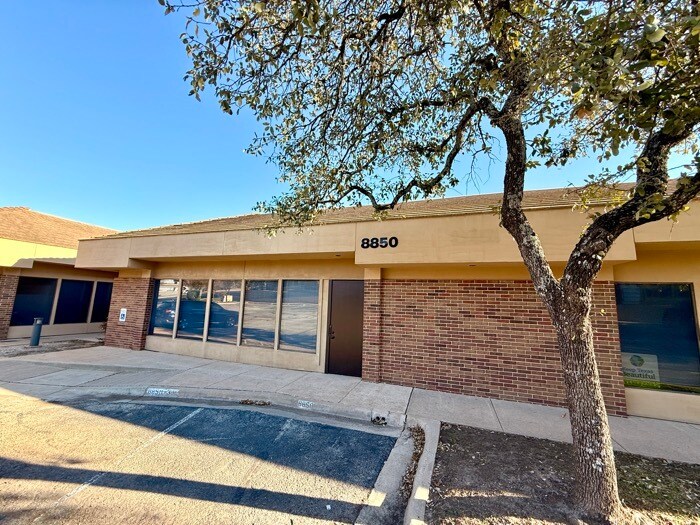8850 Business Park Dr, Austin, TX à vendre Photo principale– Image 1 sur 15