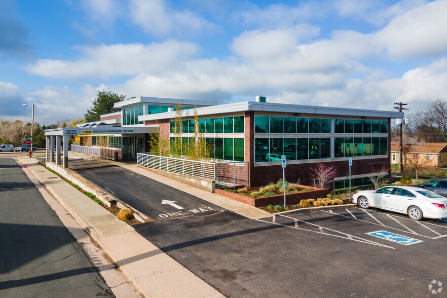 3535 S Lafayette St, Englewood, CO à louer - Photo principale – Image 1 sur 9