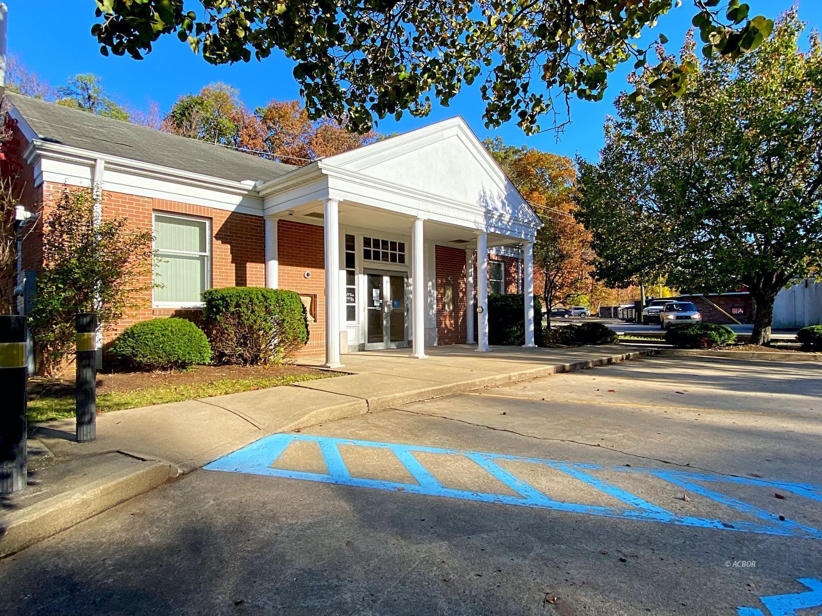 368 Richland Ave, Athens, OH à vendre Photo principale– Image 1 sur 24