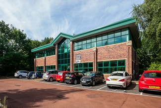 Plus de détails pour 3 Cygnet Ct, Warrington - Bureau à vendre
