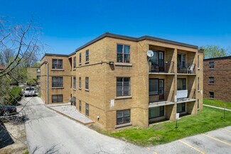 Plus de détails pour 27 Hotspur Rd, Toronto, ON - Logement à vendre