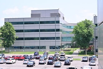 1701L North St, Endicott, NY à louer Photo de l’immeuble– Image 1 sur 19