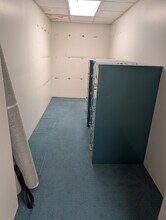 800 Inman Ave, Colonia, NJ à louer Photo intérieure– Image 2 sur 4