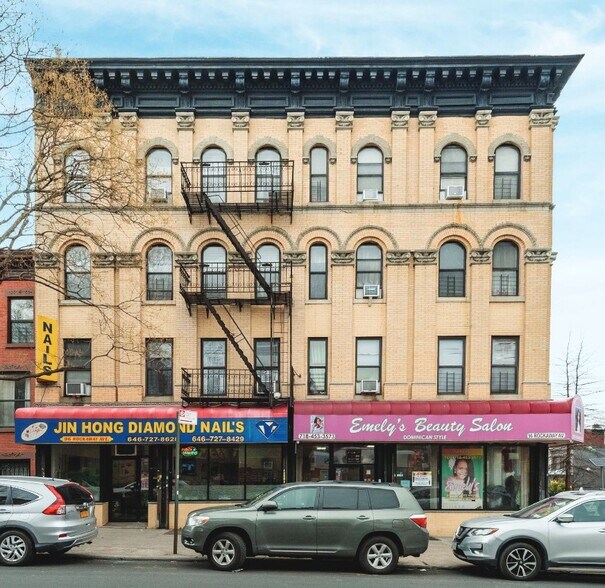 96 Rockaway Ave, Brooklyn, NY à vendre - Photo principale – Image 1 sur 3