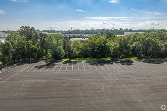 14 Home News Row, New Brunswick, NJ à louer Photo intérieure– Image 2 sur 3