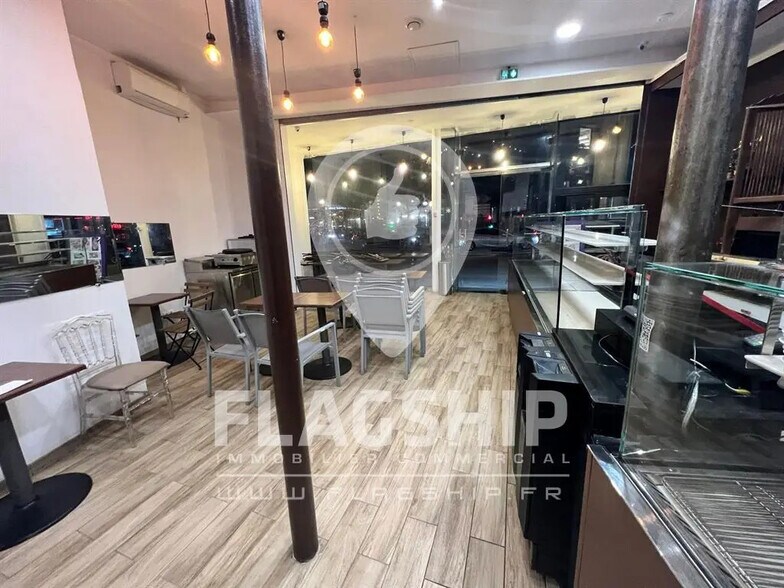Local commercial dans Paris à louer - Photo intérieure – Image 1 sur 5
