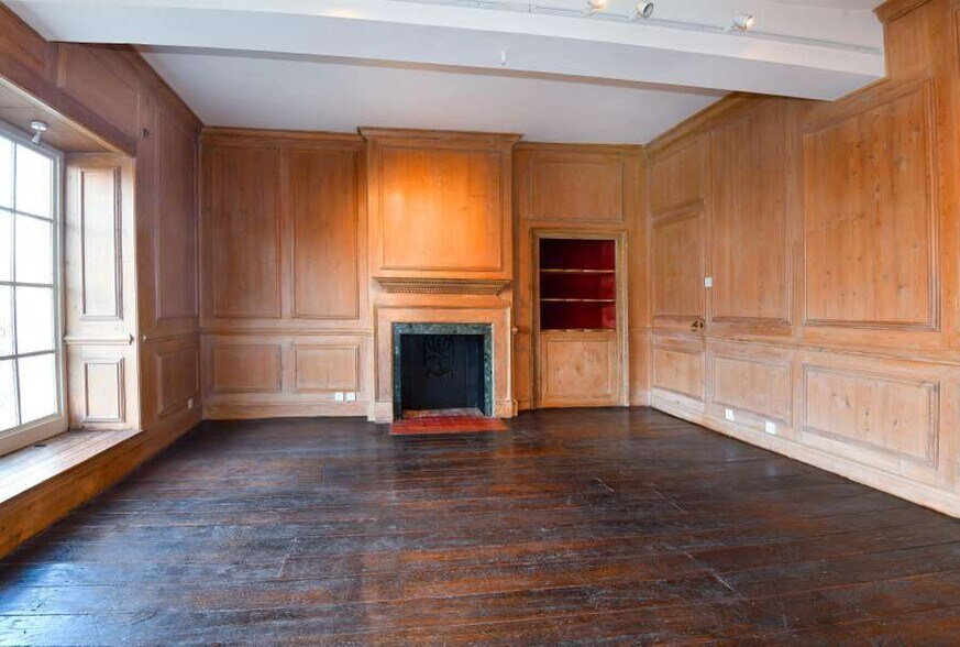 High St, Broadway à vendre - Photo de l’immeuble – Image 3 sur 8