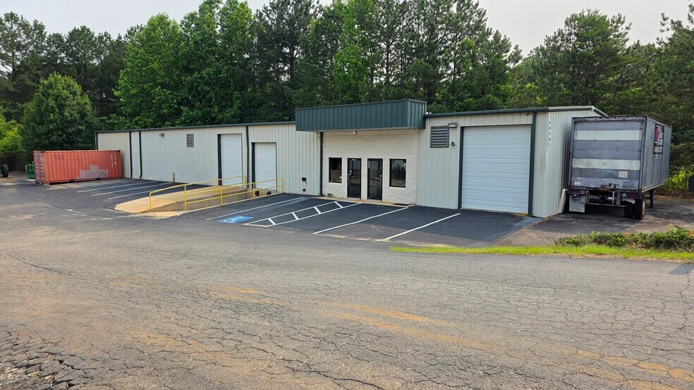 3620 North Pky, Cumming, GA à louer - Photo de l’immeuble – Image 1 sur 28
