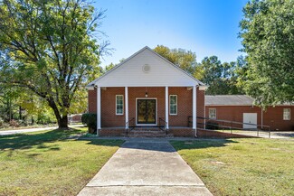 Plus de détails pour 711 Holt St, Mebane, NC - Spécialisé à vendre