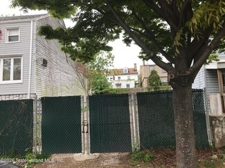 Plus de détails pour 102 Montgomery ave, Staten Island, NY - Terrain à vendre