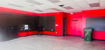 13250-13270 Northline Rd, Southgate, MI à louer Photo intérieure– Image 2 sur 5