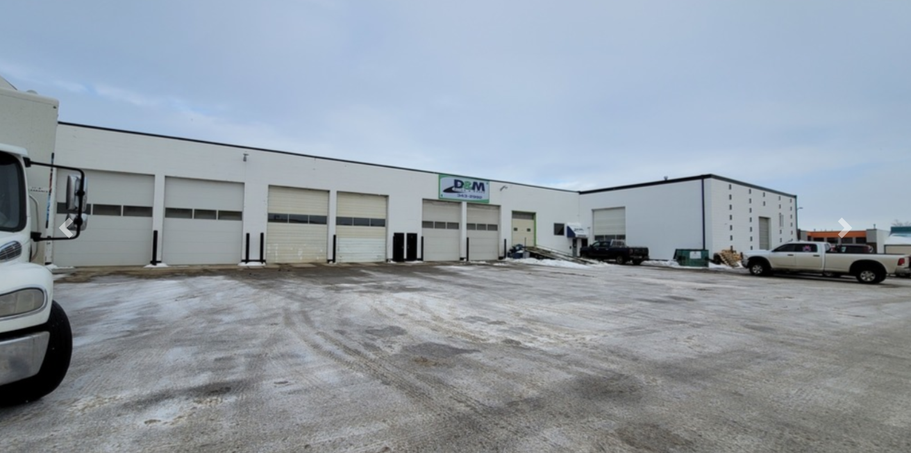 6850 52 Av, Red Deer, AB à vendre Photo principale– Image 1 sur 3