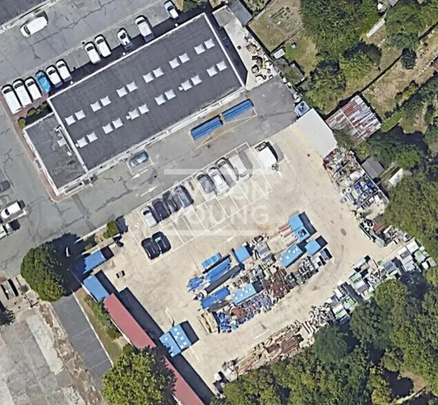 Local d’activités dans Vitry-sur-Seine à louer - Photo de l’immeuble – Image 2 sur 3