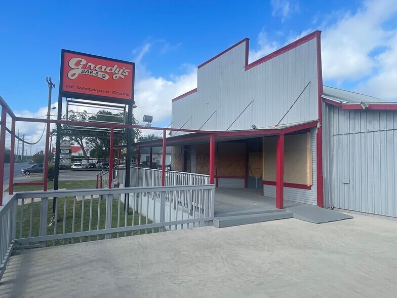 13525 Wetmore Rd, San Antonio, TX à louer - Photo de l’immeuble – Image 2 sur 48