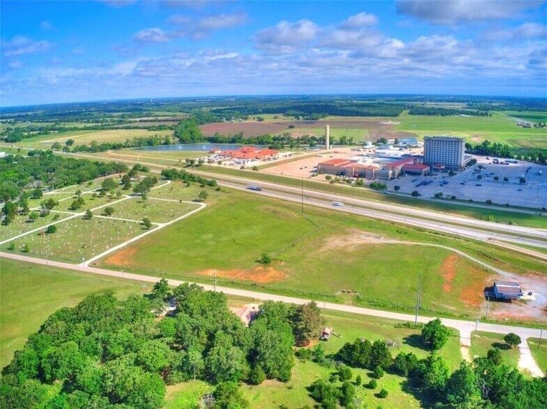 4610 Highway 102 Dr, Shawnee, OK à vendre - Photo principale – Image 1 sur 6