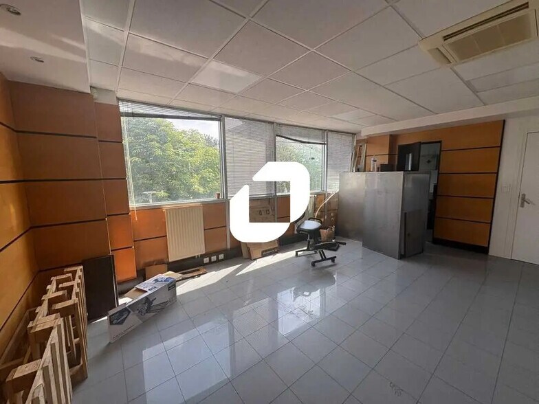 Bureau dans Chatou à louer - Photo de l’immeuble – Image 1 sur 4