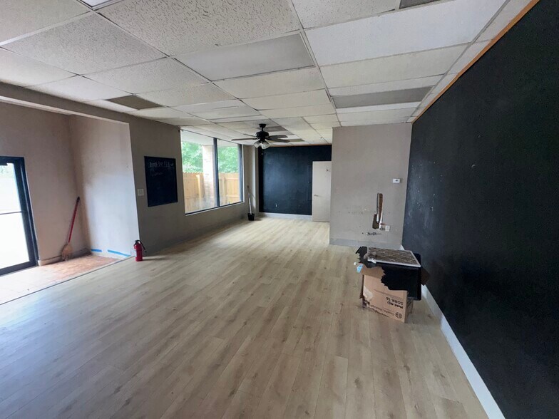 1750 Lee Rd, Lithia Springs, GA à louer - Photo de l’immeuble – Image 3 sur 9