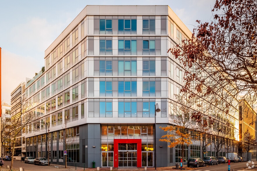 7 Rue Henri Becquerel, Rueil-Malmaison à louer - Photo de l’immeuble – Image 3 sur 4