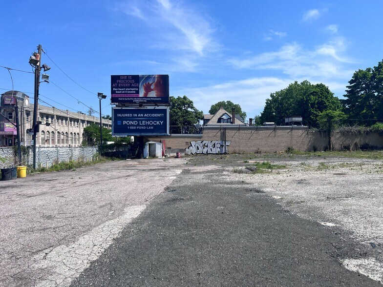 6701 Old York Rd, Philadelphia, PA à louer - Photo de l’immeuble – Image 3 sur 4