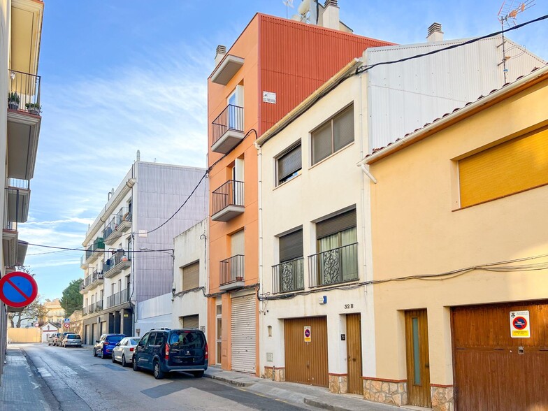 Immeuble residentiel dans Torredembarra, Tarragona à vendre - Photo de l’immeuble – Image 2 sur 20