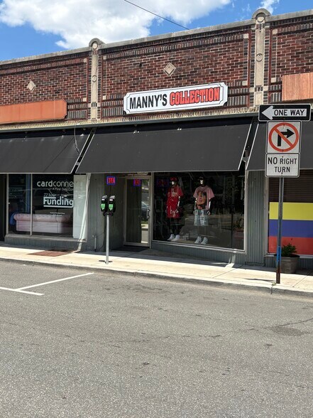 4 W Camden St, Hackensack, NJ à louer - Photo de l’immeuble – Image 1 sur 8