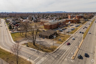 6005 Grande-Allée, Brossard, QC - VUE AÉRIENNE  vue de carte