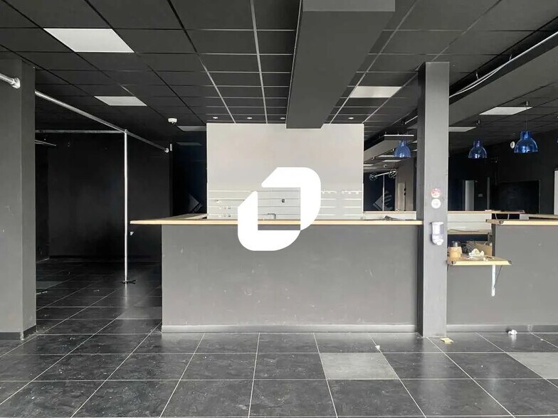 Local commercial dans Pessac à louer - Photo de l’immeuble – Image 3 sur 8