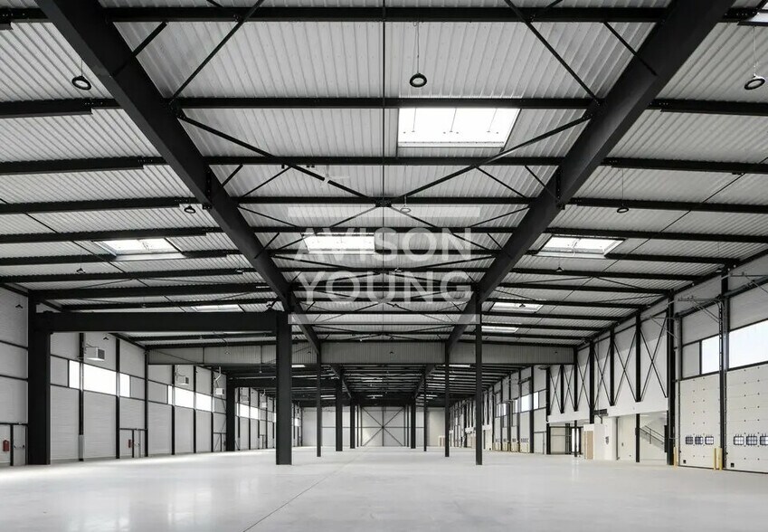 Local d’activités dans Le Bourget à louer - Photo de l’immeuble – Image 1 sur 2