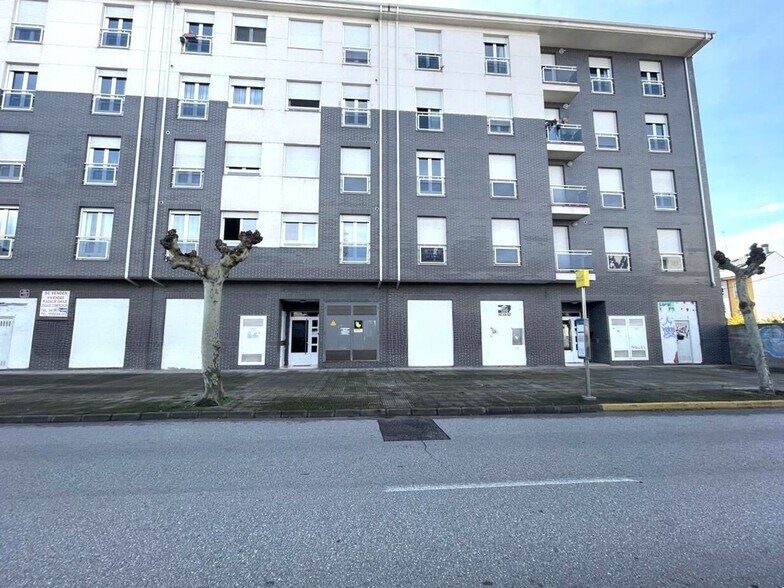 Local commercial dans Ponferrada à vendre - Photo de l’immeuble – Image 1 sur 9