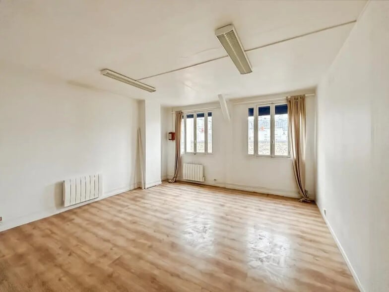 Bureau dans Paris à louer - Photo de l’immeuble – Image 2 sur 5