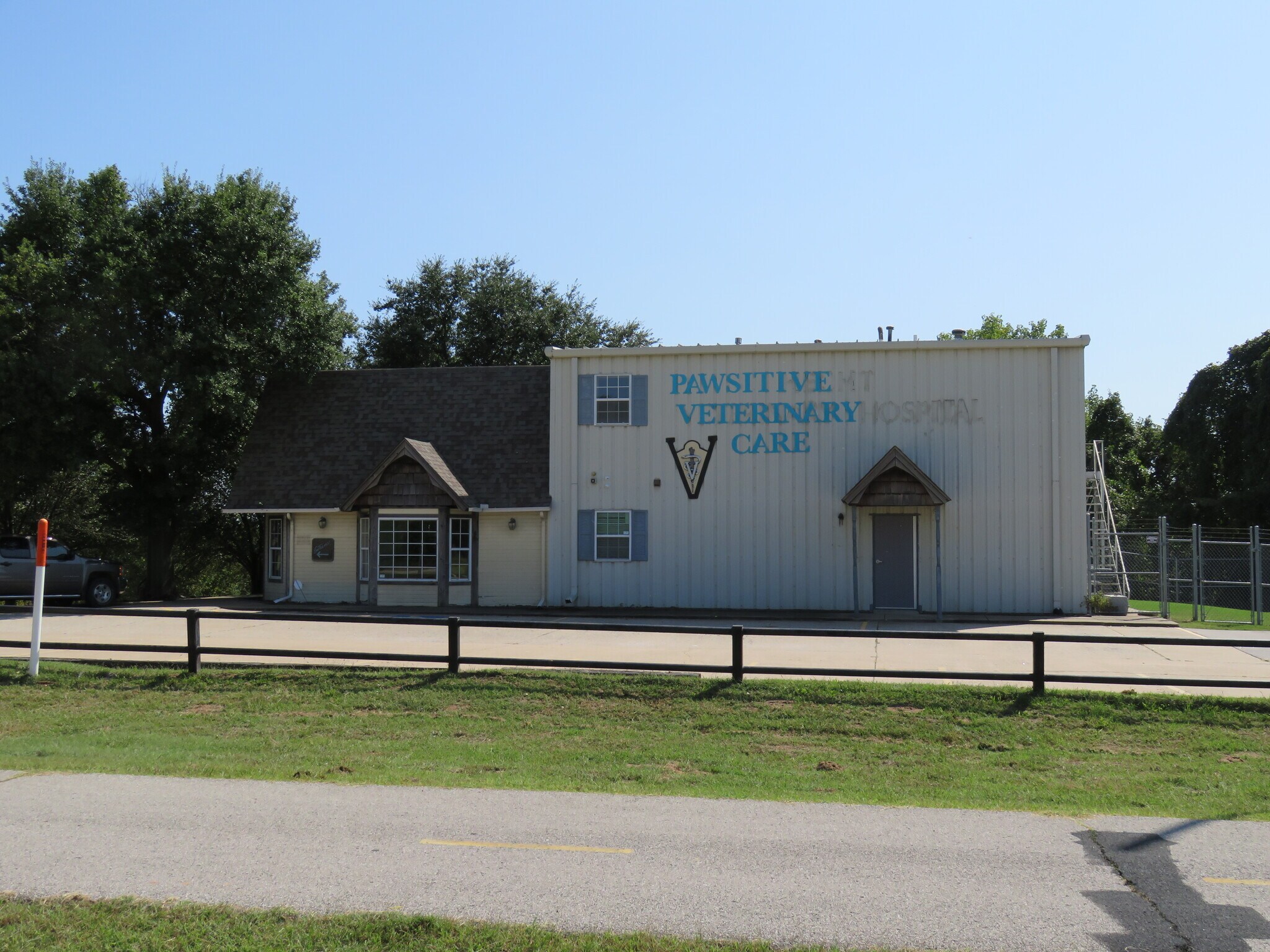 104 N Gilcrease Museum Rd, Tulsa, OK à vendre Photo principale– Image 1 sur 19