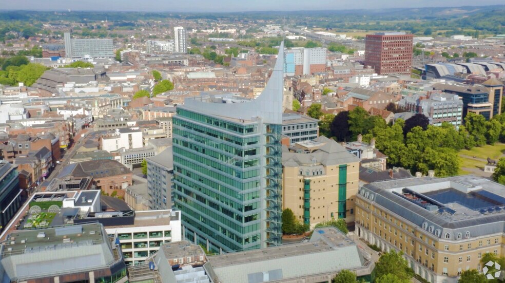 Abbey St, Reading à louer - Vidéo aérienne – Image 2 sur 19