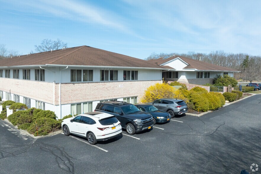 3771 Nesconset Hwy, South Setauket, NY à louer - Photo de l’immeuble – Image 1 sur 8
