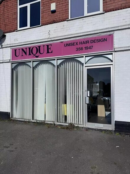 214 Princes Rd, Ellesmere Port à louer - Photo de l’immeuble – Image 1 sur 4