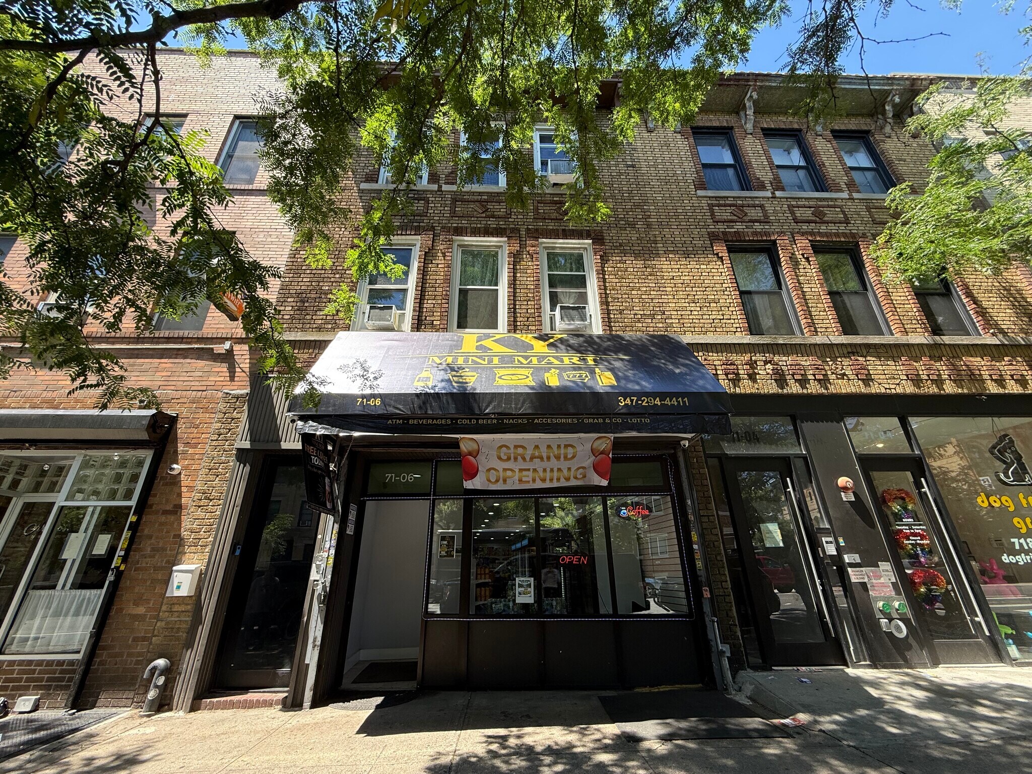 71-06 Fresh Pond Rd, Ridgewood, NY à vendre Photo de l’immeuble– Image 1 sur 7