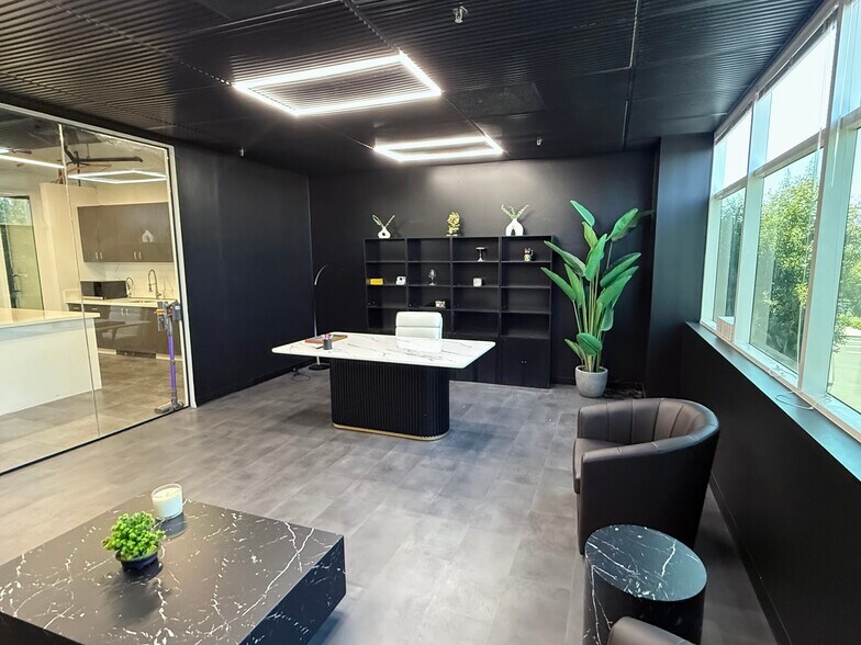 31 Journey, Aliso Viejo, CA à louer - Photo de l’immeuble – Image 3 sur 10