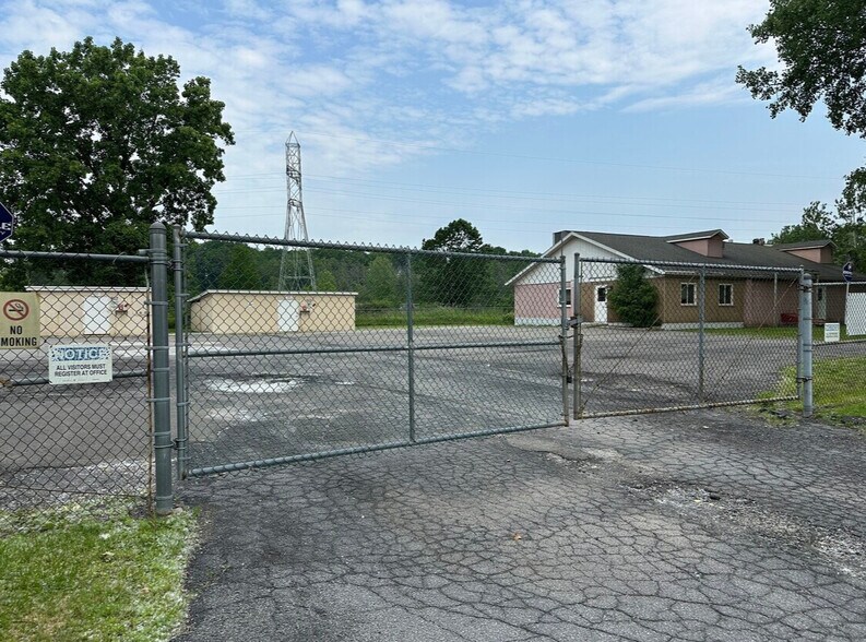 37 Maple Ave, Schenectady, NY à vendre - Photo de l’immeuble – Image 1 sur 1