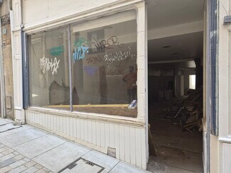 Plus de détails pour Local commercial à louer