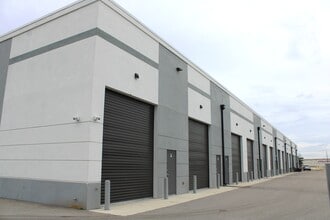17081 Cam Ct, Fort Myers, FL à louer Photo de l’immeuble– Image 2 sur 10